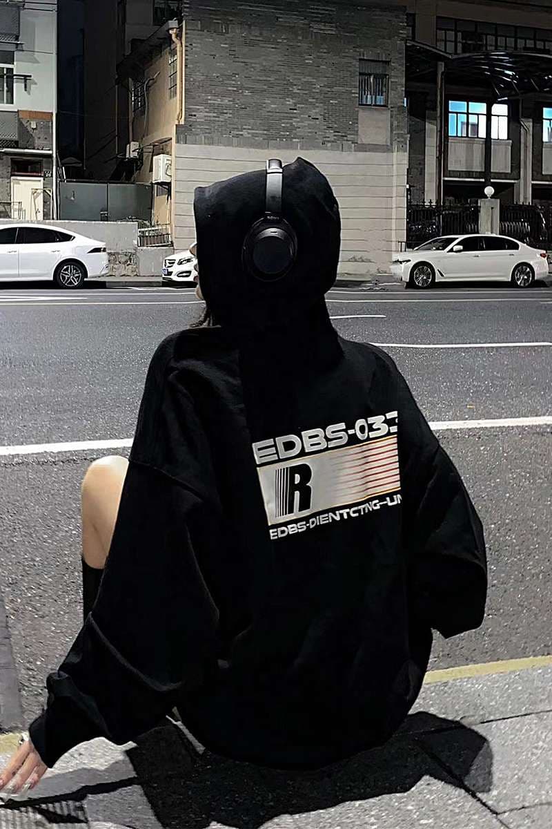 黒コーデ EDBS-055 オーバーサイズフーディ