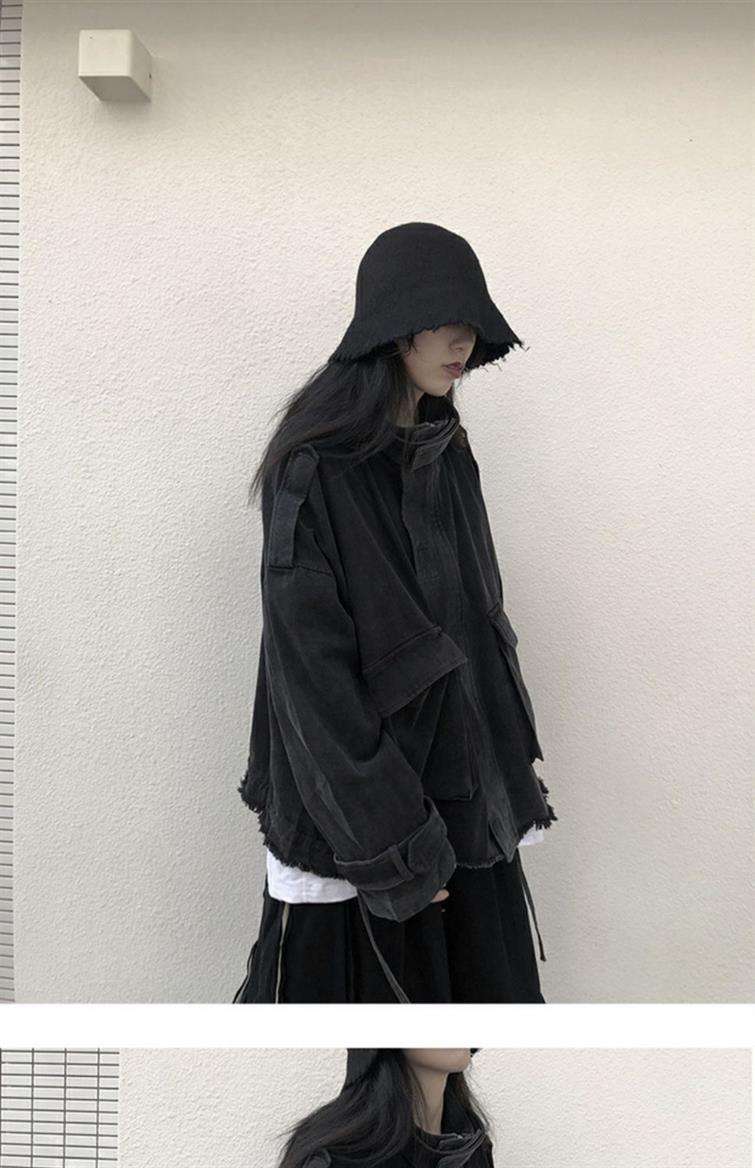 黒コーデ オーバーサイズフリンジジャケット
