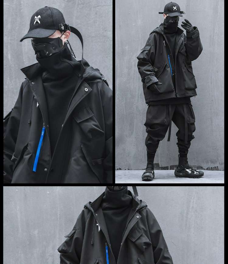 黒コーデ テックウェア防寒パーカー
