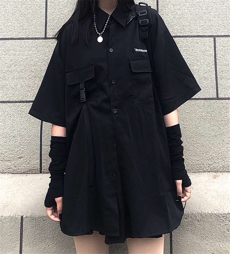 黒コーデ テックゴシック プリーツミニワンピース