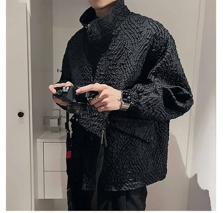 黒コーデ テクスチャード ジャケット