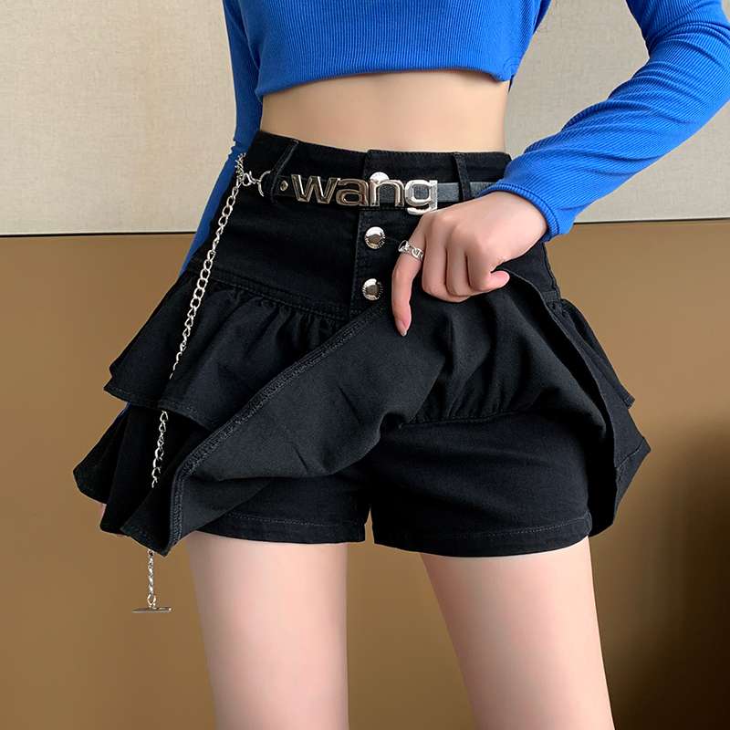 黒コーデ ティアードフリルミニスカート
