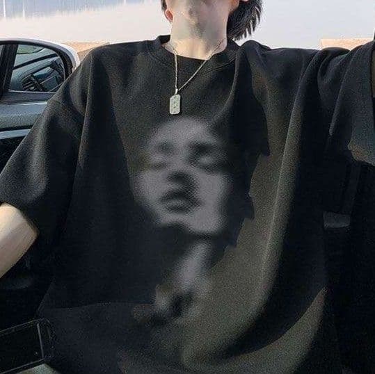 黒コーデ モノクロフェイスプリント オーバーサイズTシャツ