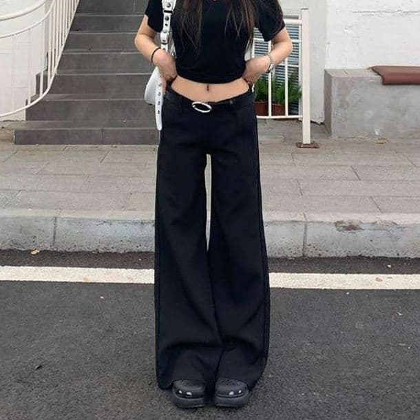 黒コーデ ウエストベルト付きワイドパンツ