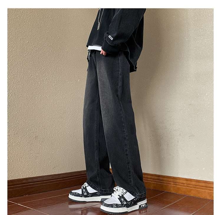 黒コーデ ヴィンテージ風ワイドデニムパンツ