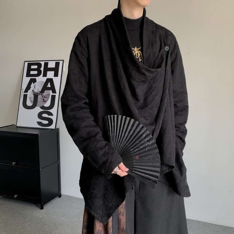 黒コーデ 刺繍入り和風デザインシャツ