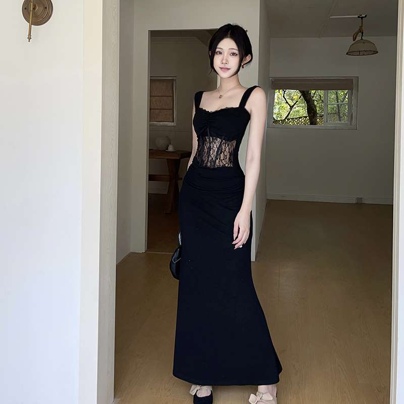 黒コーデ シースルーレースボディコンロングドレス
