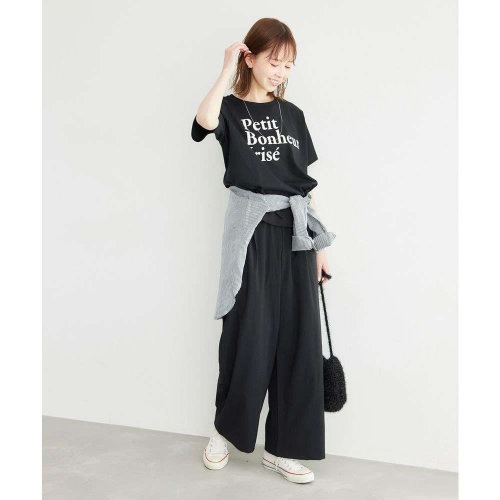 黒コーデ ゆったりウエストゴムワイドパンツ