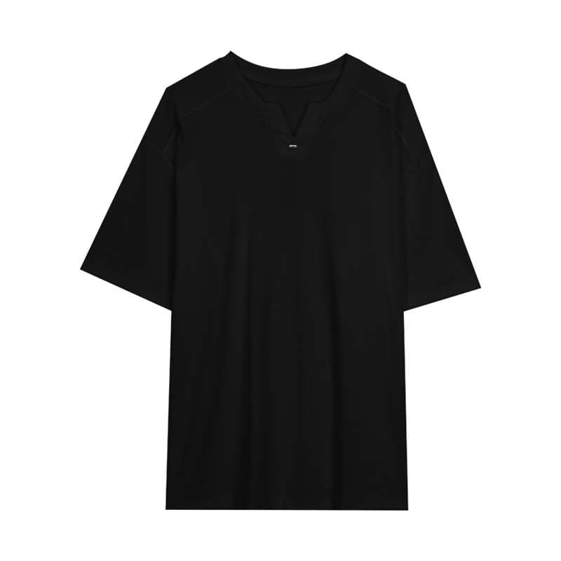 黒コーデ モードスタイル オーバーサイズTシャツ
