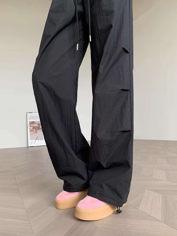 黒コーデ ハイウエストワイドパンツ