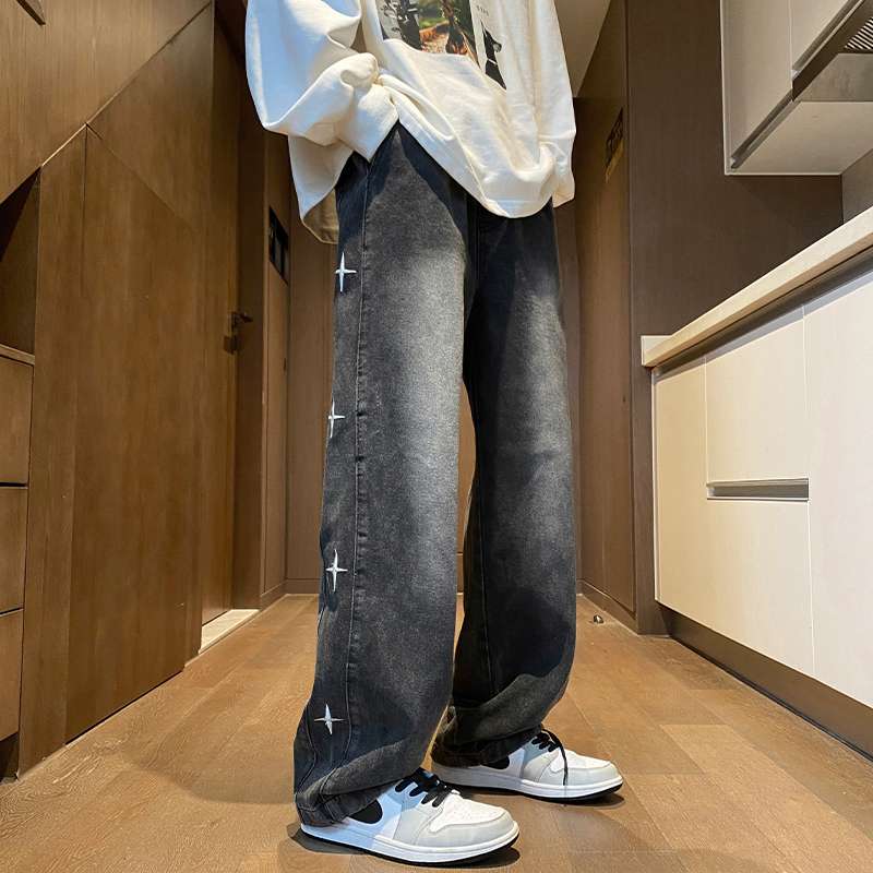 黒コーデ スター刺繍ワイドデニムパンツ