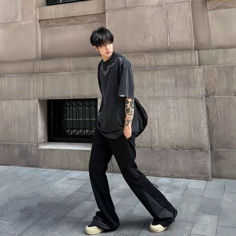 黒コーデ モードストリート バーブワイヤーTシャツ