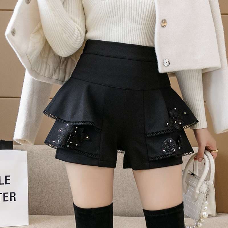 黒コーデ レイヤードフリルレース装飾ショートパンツスカート
