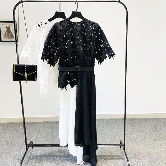 黒コーデ レース切り替えロングワンピース