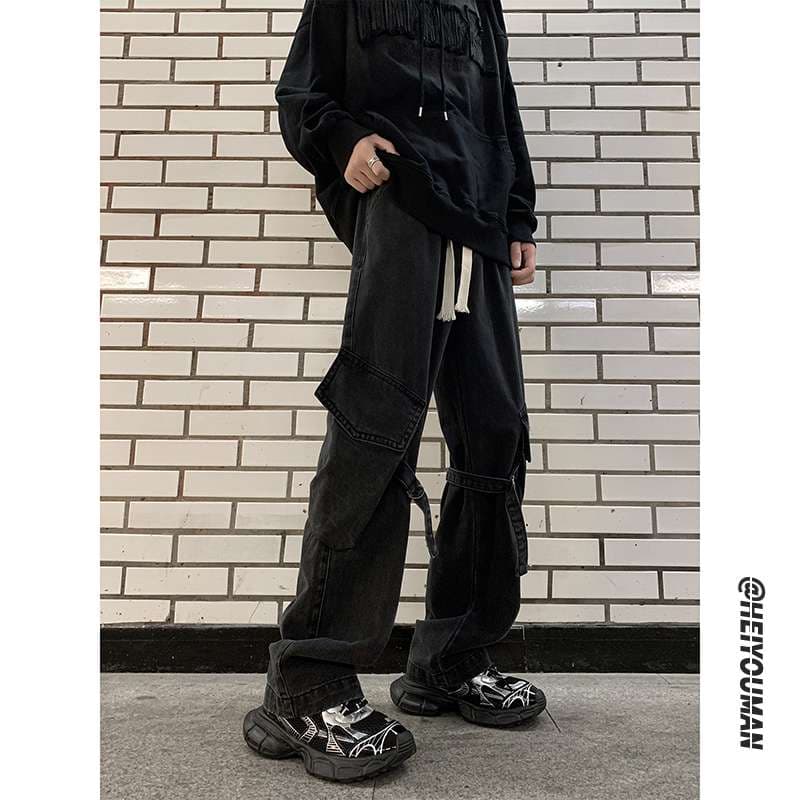 黒コーデ ストリートワイドカーゴパンツ