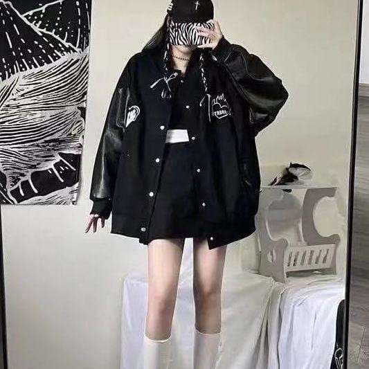黒コーデ ゴシックストリートスタイルジャケット
