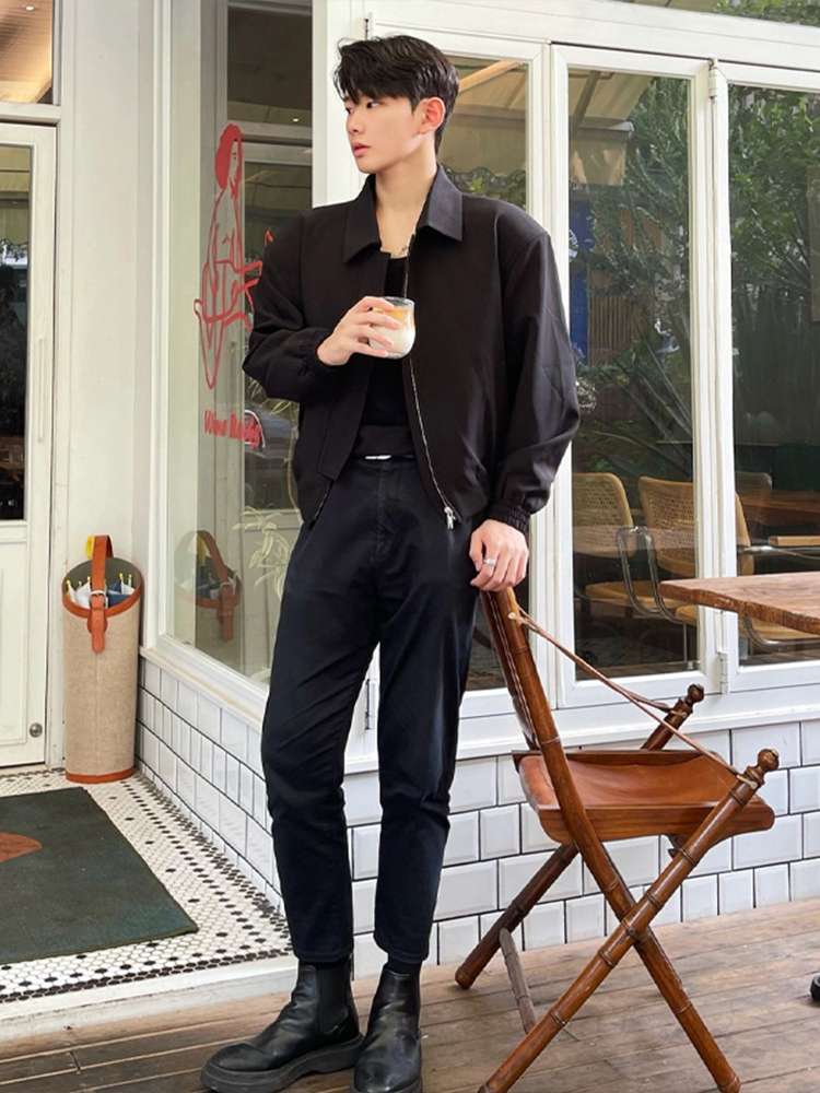 黒コーデ オーバーサイズツーウェイジップジャケット
