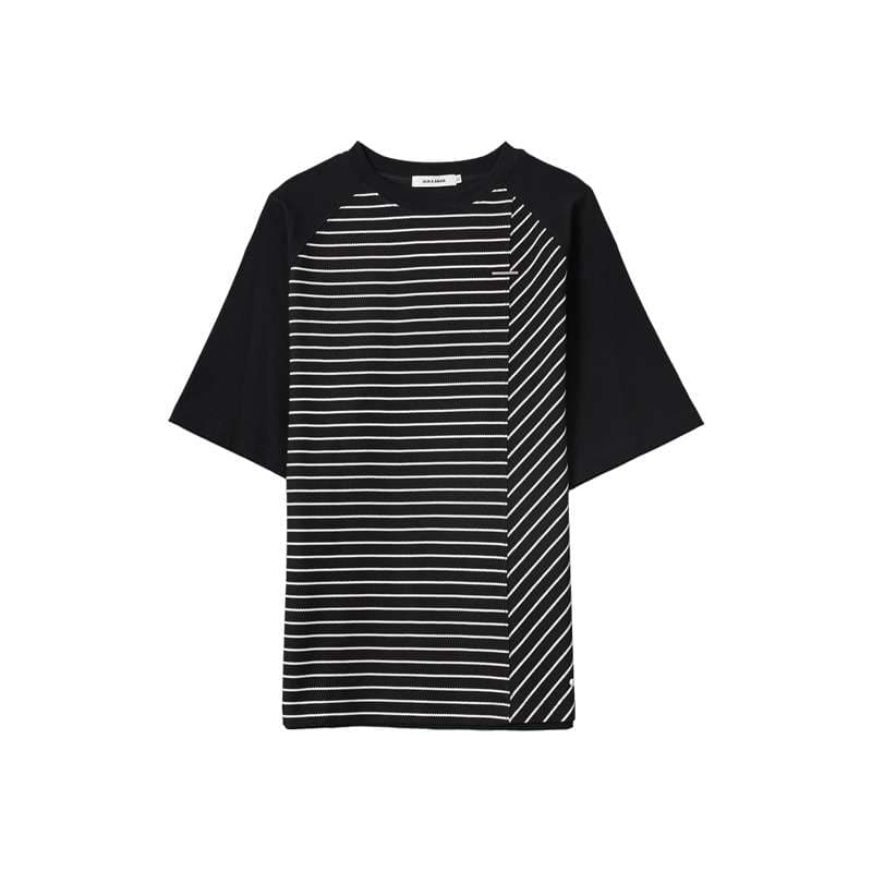 黒コーデ モードストライプオーバーサイズTシャツ