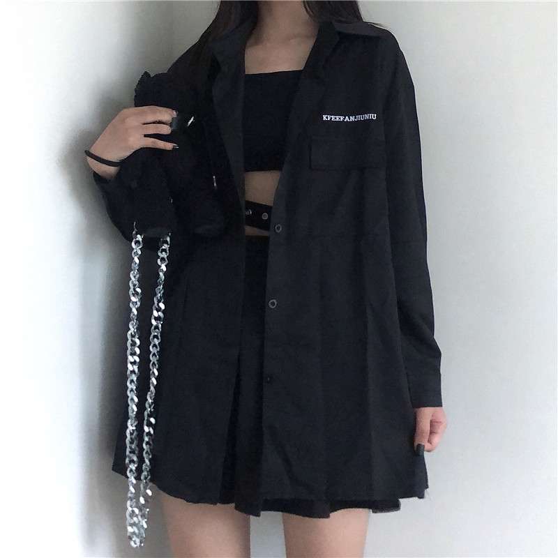 黒コーデ テックゴシック プリーツミニワンピース