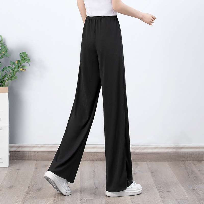 黒コーデ ゆったりワイドパンツ リラックスロングパンツ