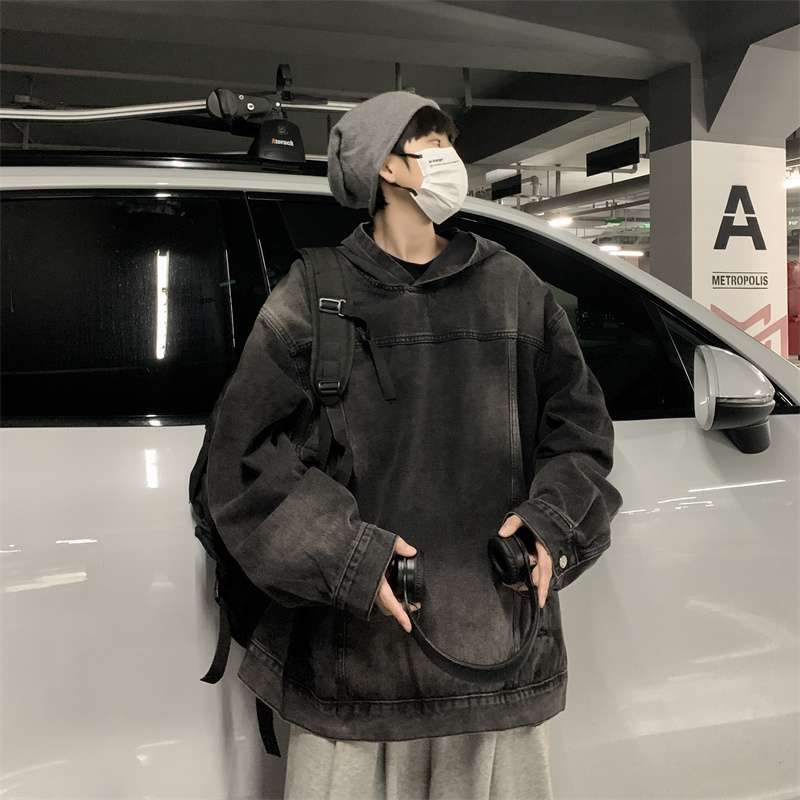 黒コーデ オーバーサイズデニムフーディジャケット