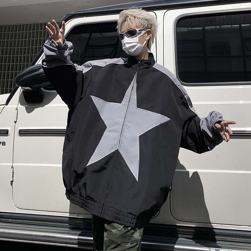 黒コーデ スターデザイン オーバーサイズトラックジャケット