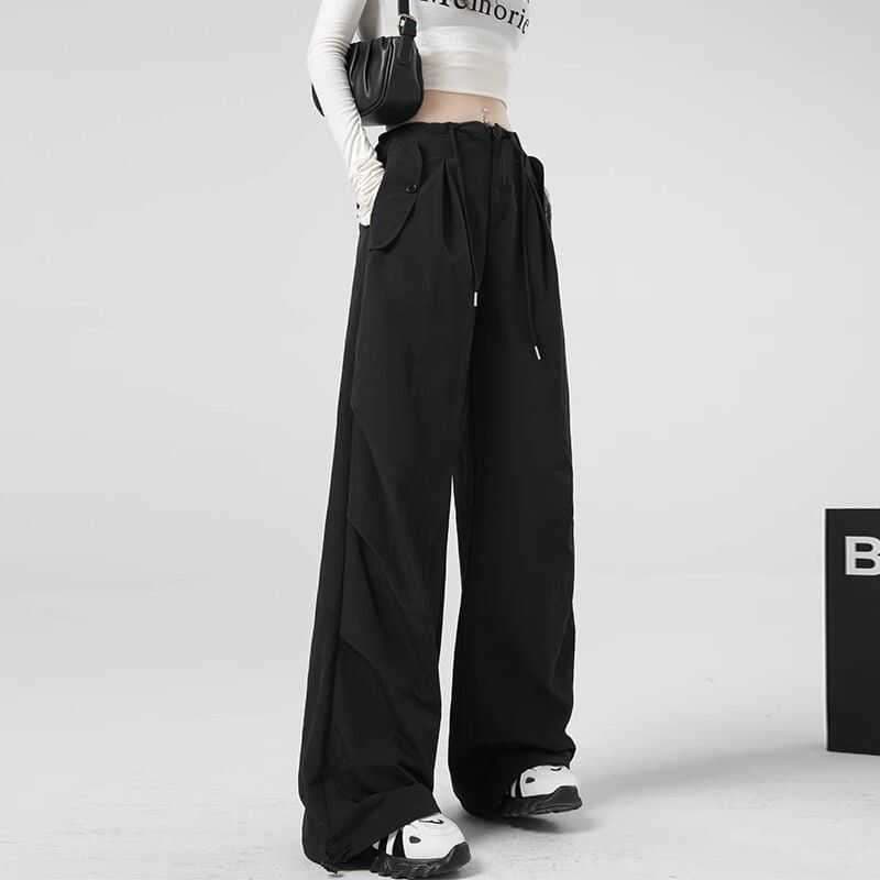 黒コーデ ルーズフィット ワイドレッグ ドローストリングパンツ