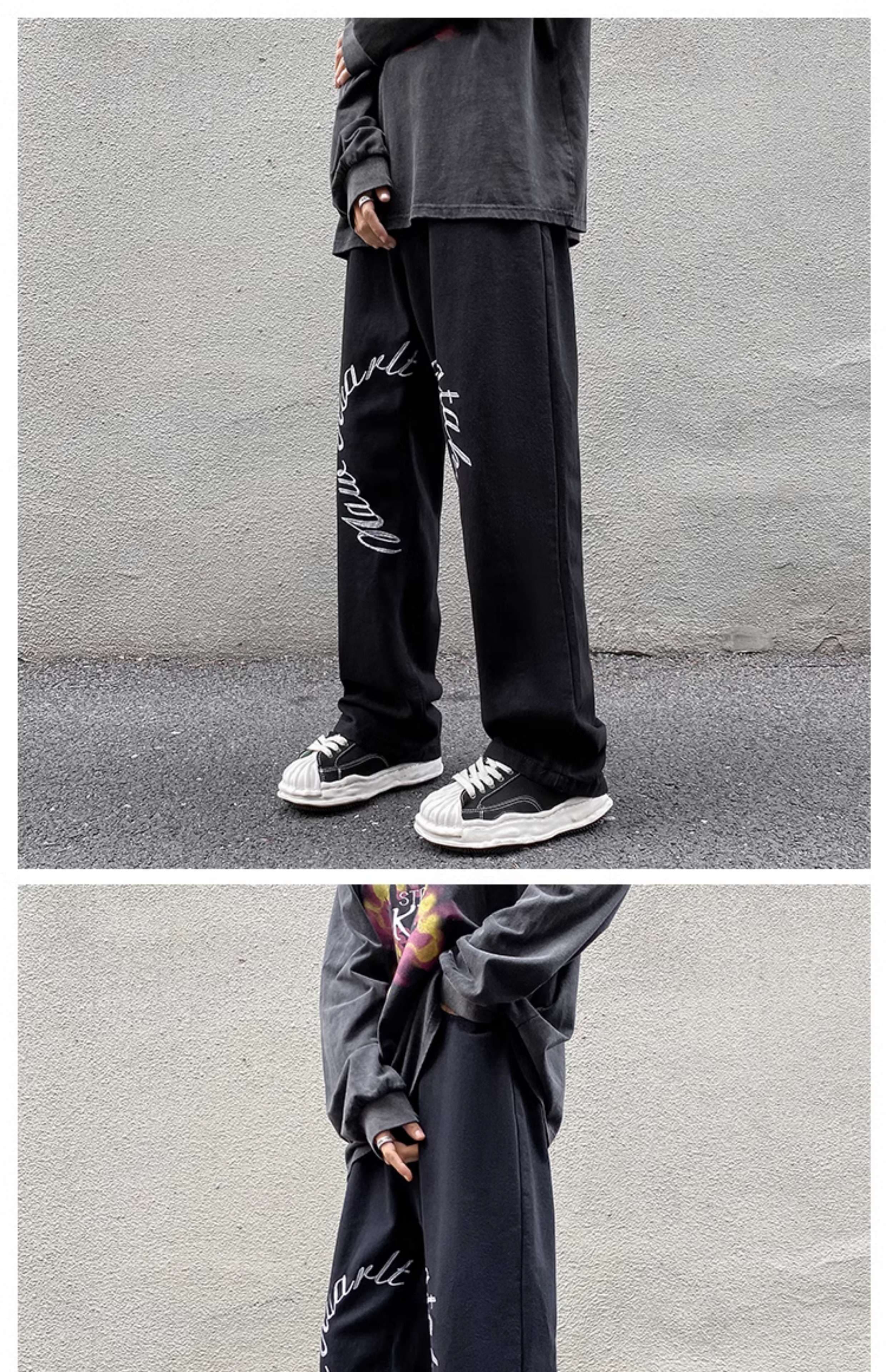 黒コーデ スクリプトロゴ ワイドデニムパンツ