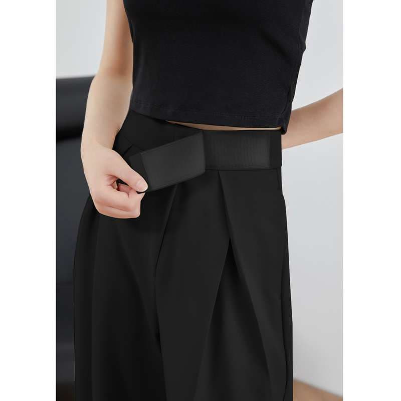 黒コーデ ハイウエストワイドパンツ セットアップ