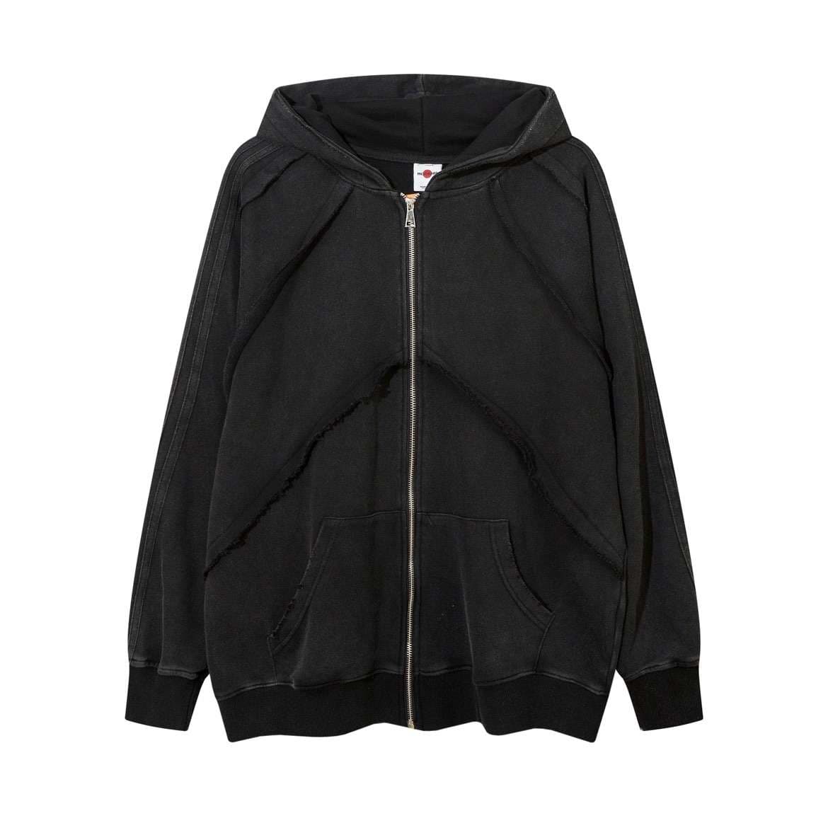 黒コーデ オーバーサイズ ジップアップパーカー