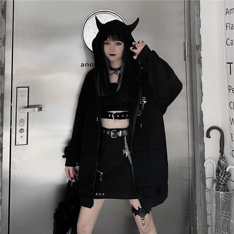 黒コーデ 悪魔耳フード付きジップアップパーカー