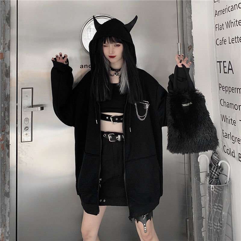 黒コーデ 悪魔耳フード付きジップアップパーカー