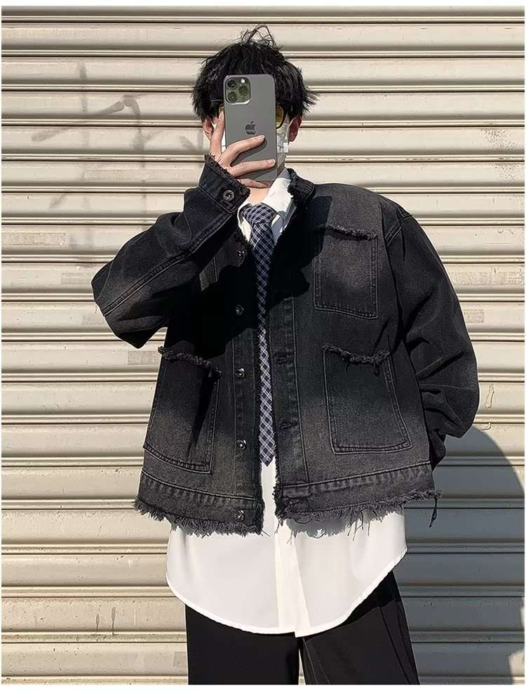 黒コーデ オーバーサイズデニムジャケット
