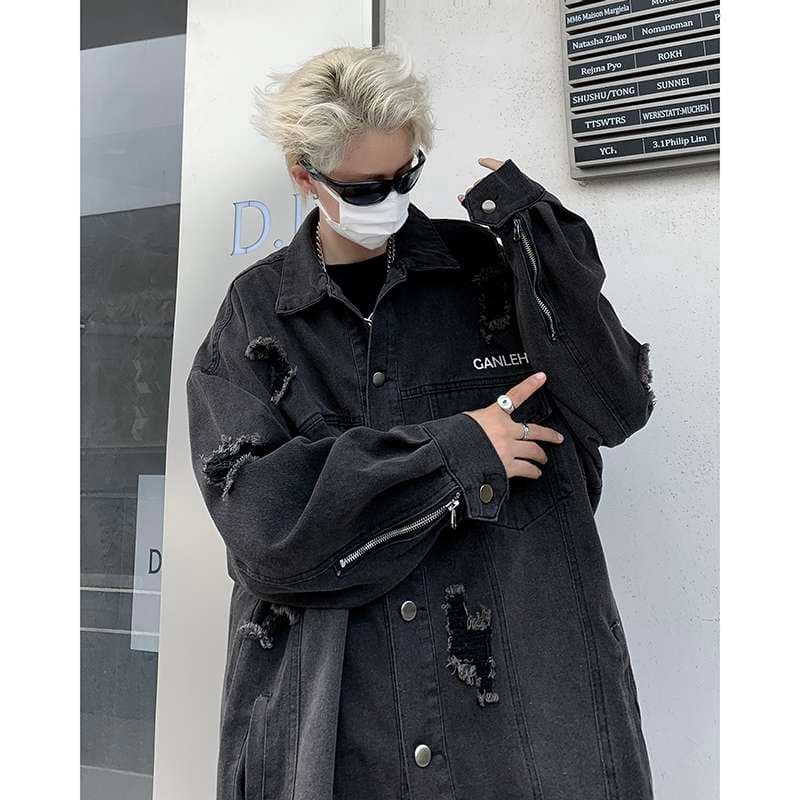 黒コーデ ダメージ加工オーバーサイズデニムジャケット