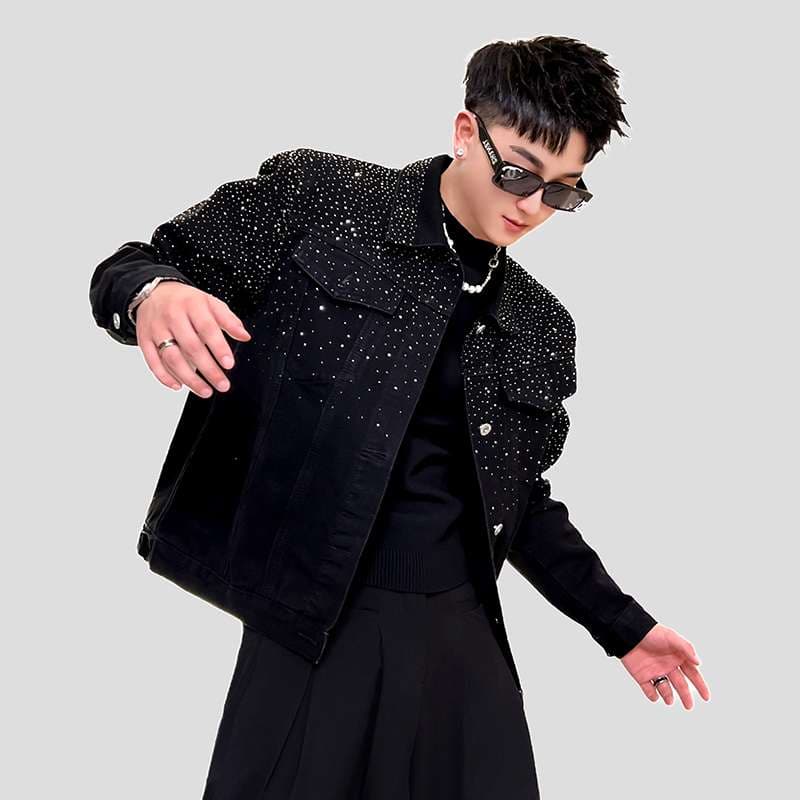 黒コーデ キラめくスターダストデニムジャケット