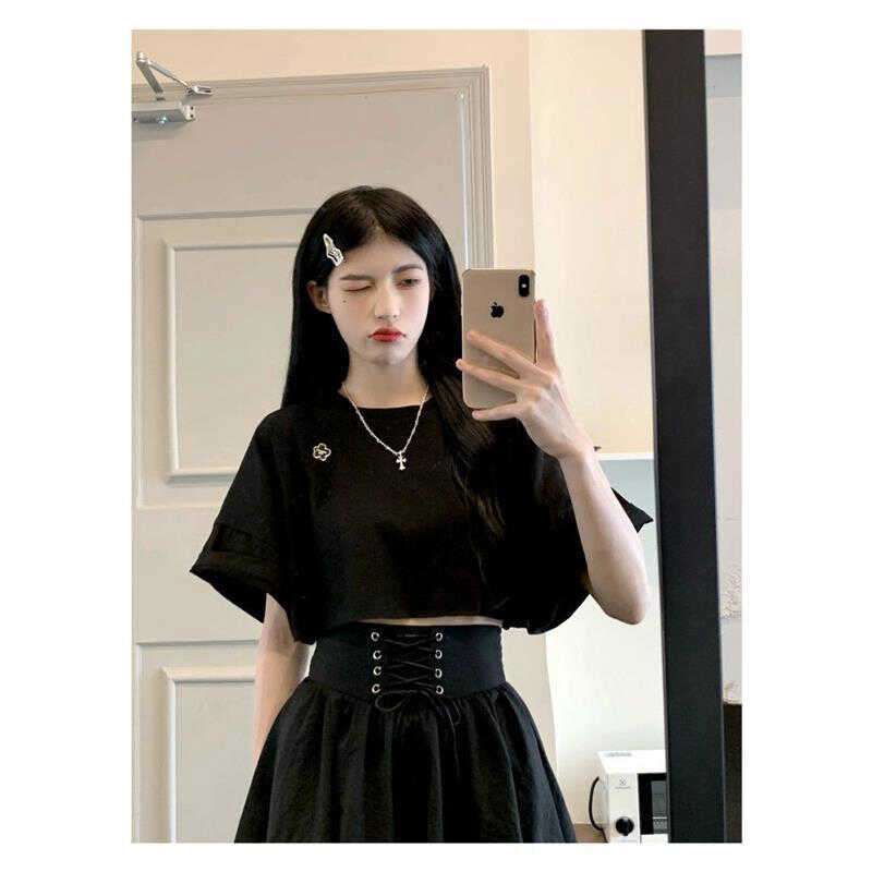 黒コーデ ゴシック風コルセットスカート