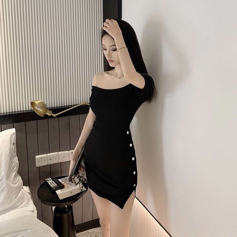 黒コーデ セクシーサイドスリット入りブラックミニドレス