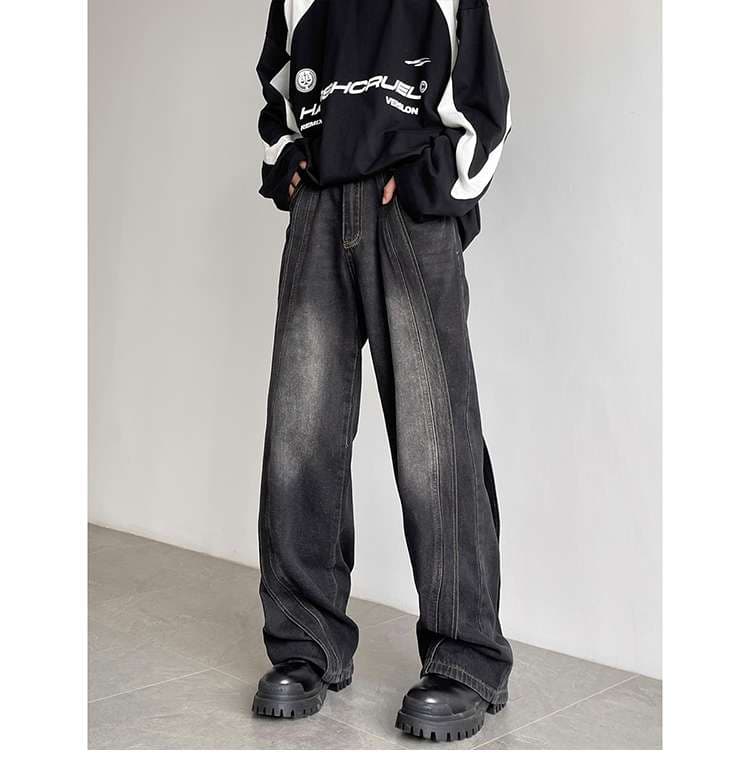 黒コーデ ストレートワイドデニムパンツ