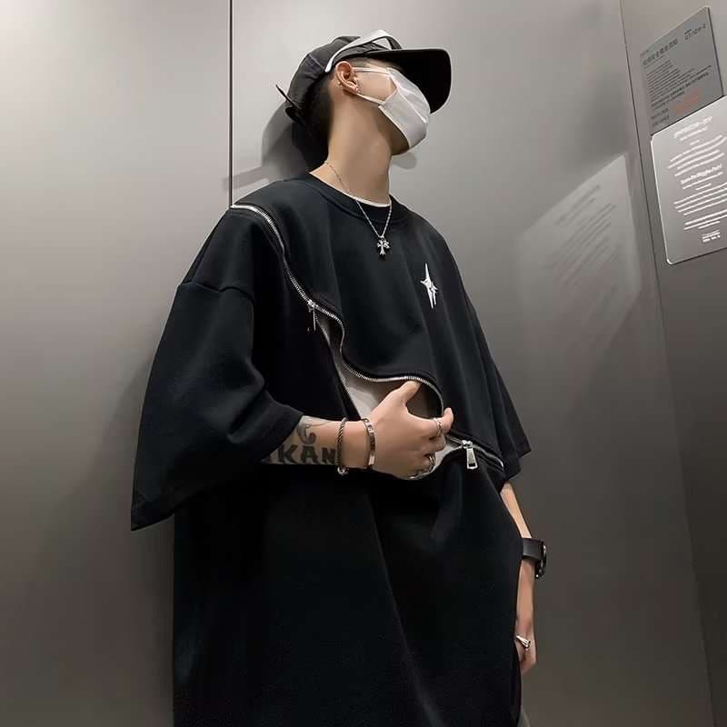 黒コーデ ジップライン ストリートゴシックTシャツ