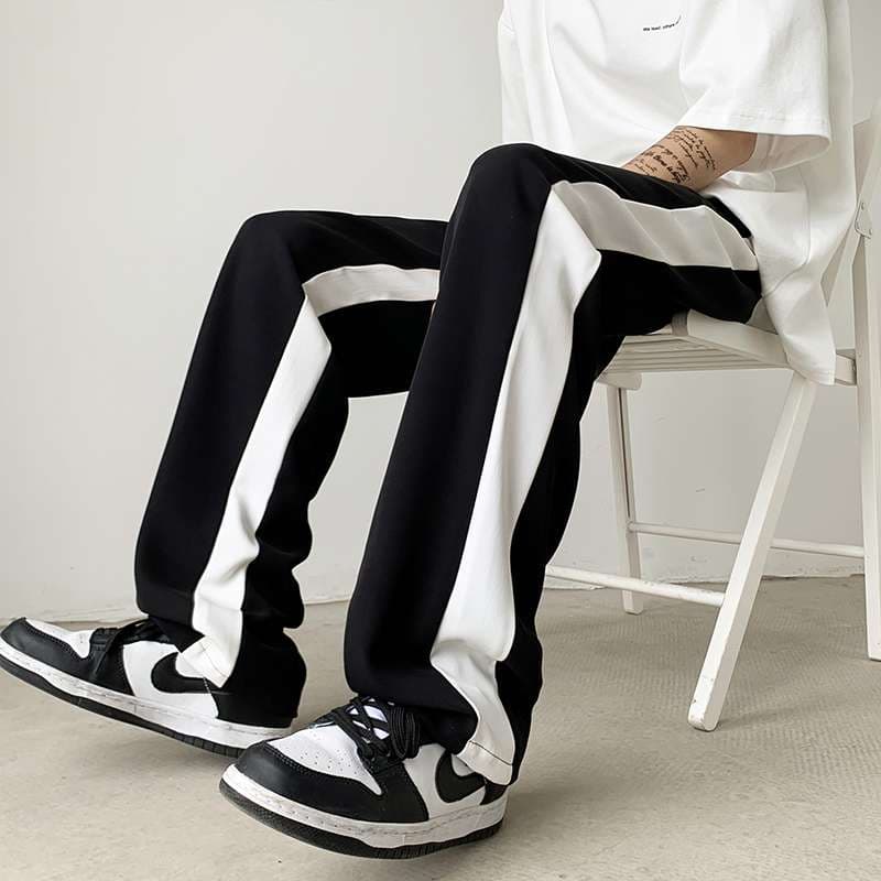 黒コーデ モノトーンサイドラインワイドパンツ