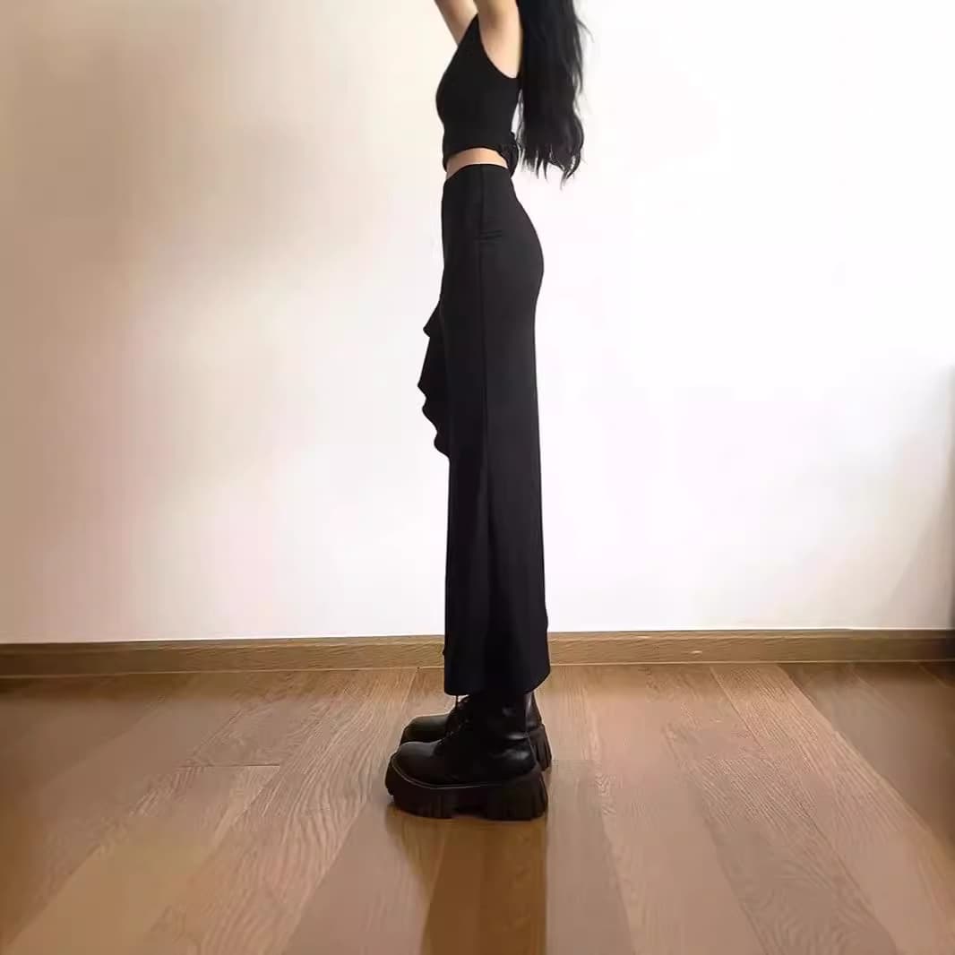 黒コーデ サイドレースアップフリル切替ロングスカート