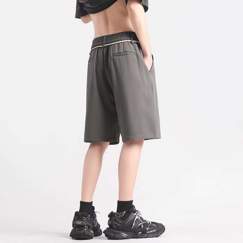 黒コーデ ドローストリング付きワイドショートパンツ