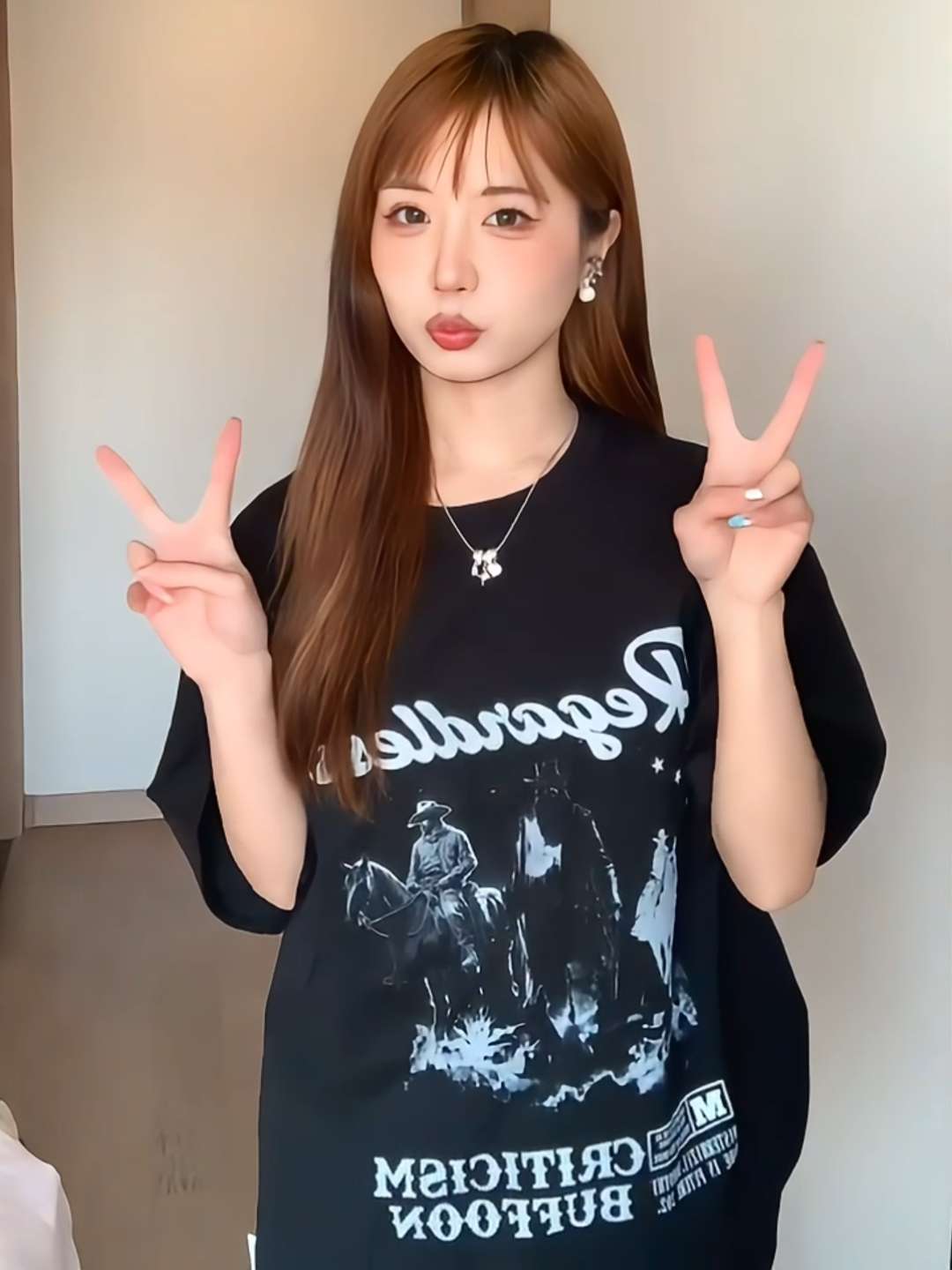黒コーデ レトロウエスタン グラフィックTシャツ