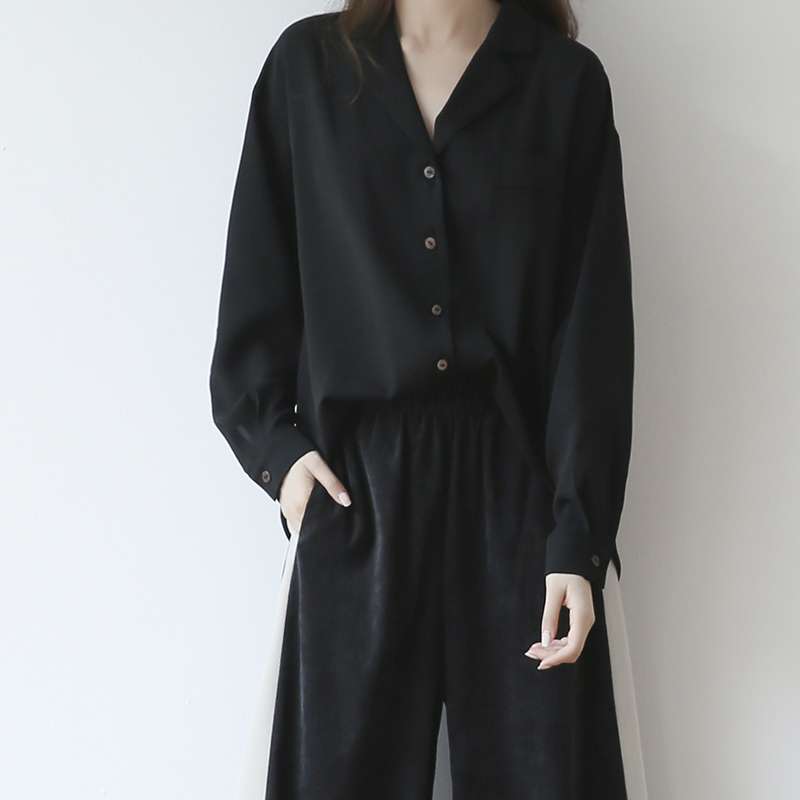 黒コーデ オーバーサイズシャツジャケット