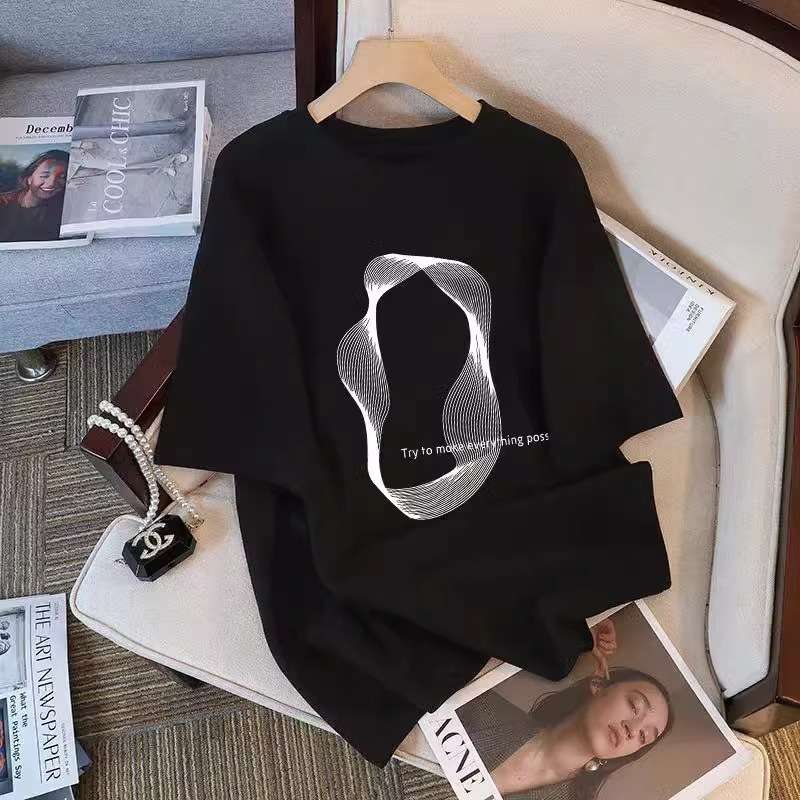 黒コーデ ミステリアスウェーブアート Tシャツ