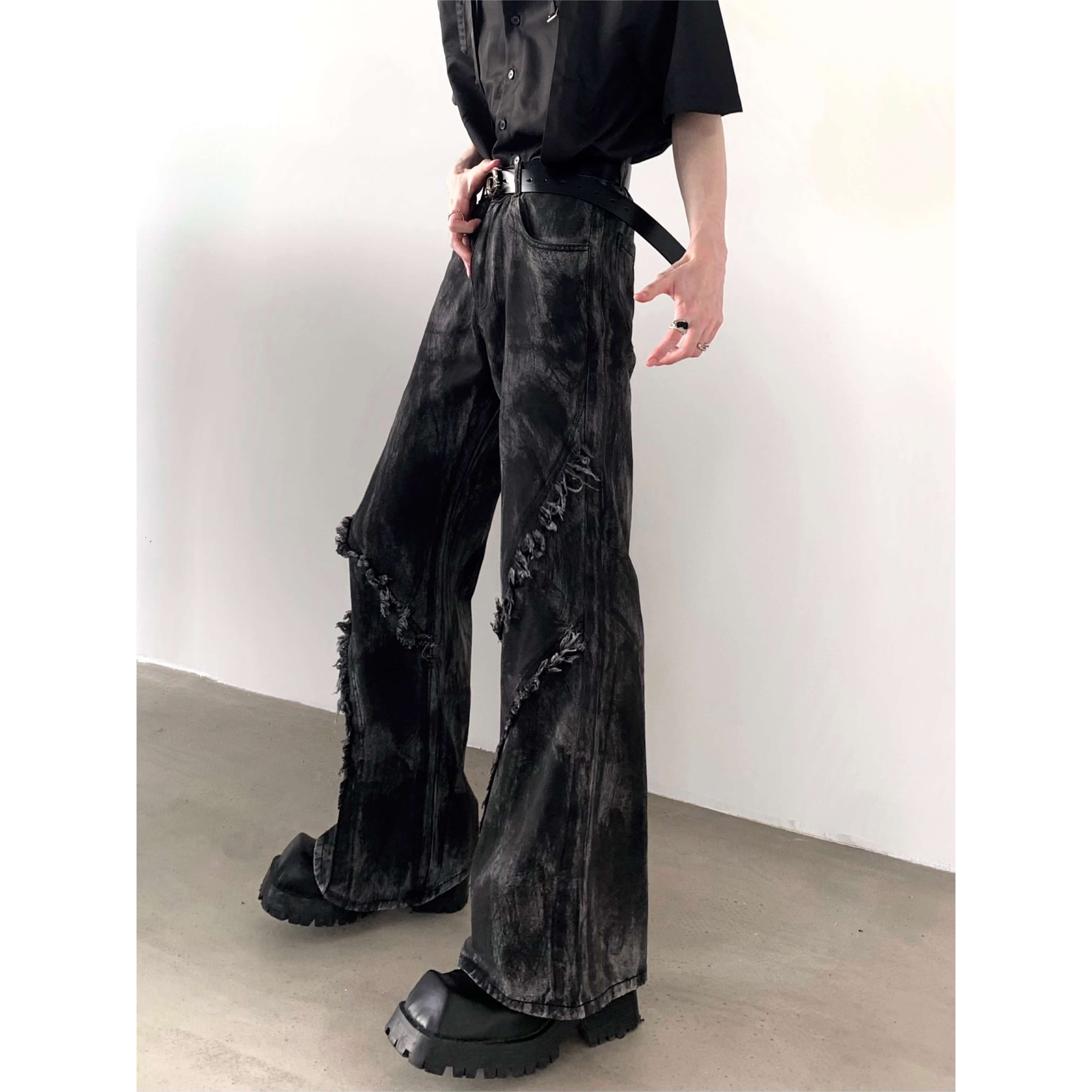 黒コーデ ヴィンテージ風ダメージ加工ワイドデニムパンツ