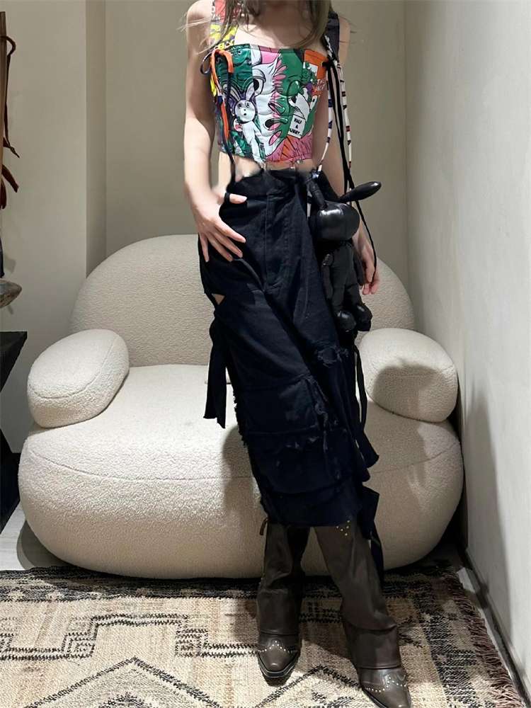 黒コーデ メルティングティアードワイドパンツ