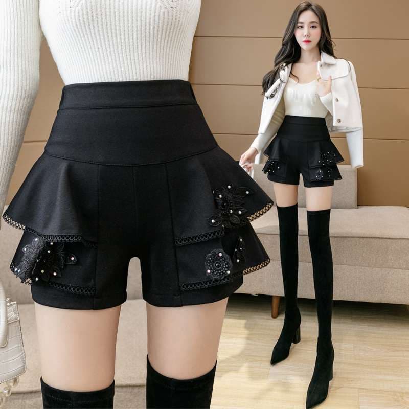 黒コーデ レイヤードフリルレース装飾ショートパンツスカート