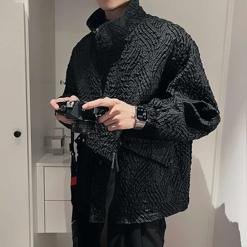黒コーデ テクスチャード ジャケット